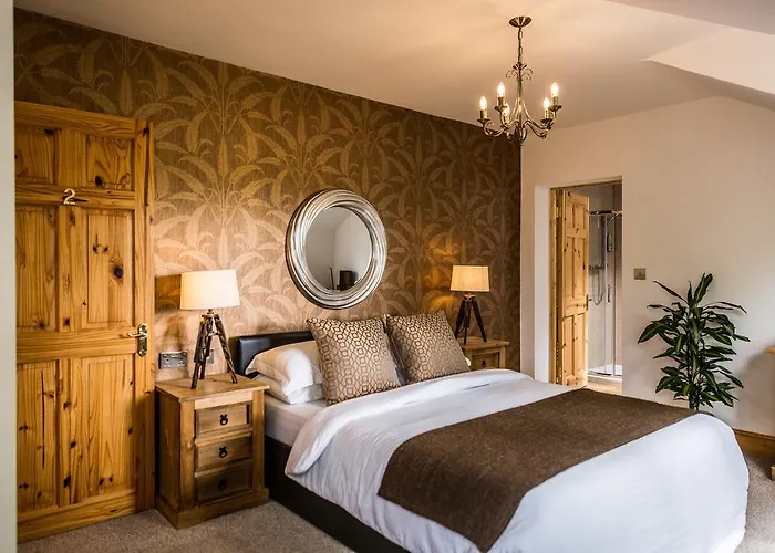 Couette-café Rose 3*